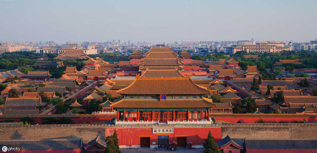 故宫一棵金丝木，沿途万名劳工泪——记华贵背后的辛酸