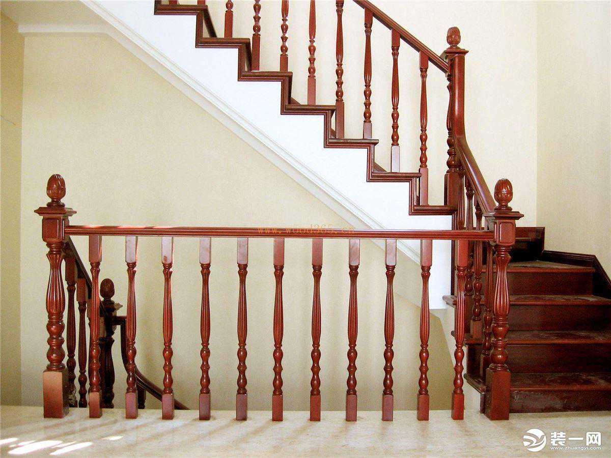 榉木楼梯扶手怎么样？红榉木楼梯价格一般是多少？
