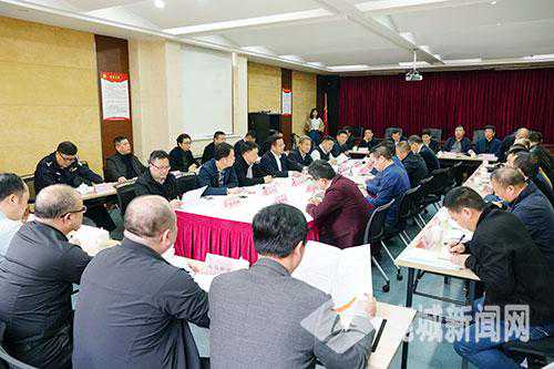 区委书记姜景峰与市工投集团对接相关工作