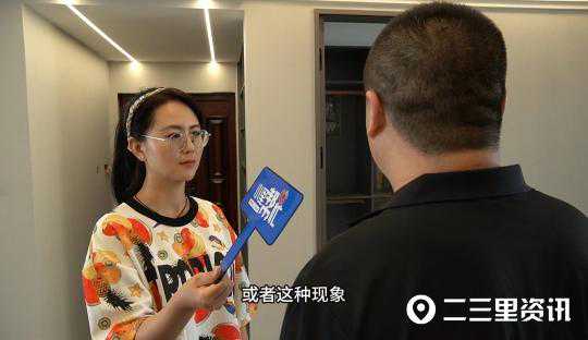 小里帮忙|柜板装好3月为啥鼓包？大王椰板材：可能墙潮湿导致