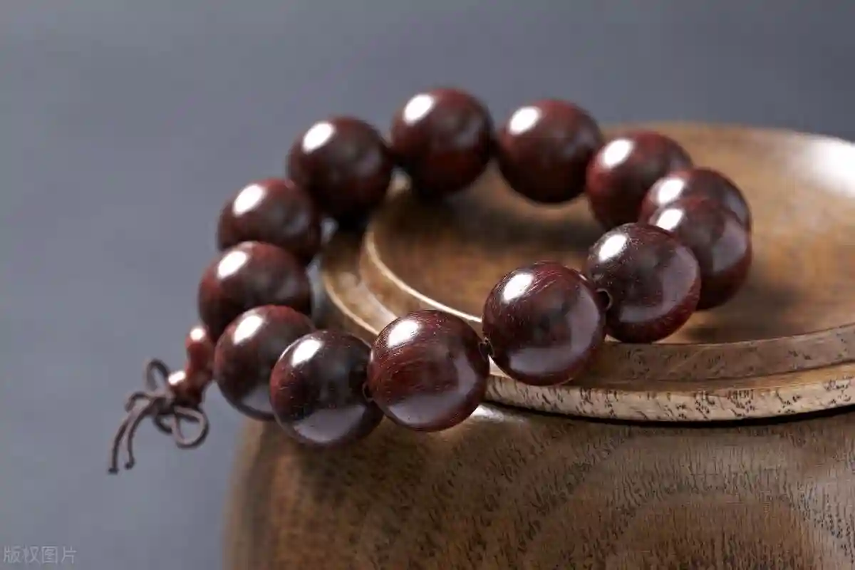 什么木头手串最好盘？深度解析与推荐！