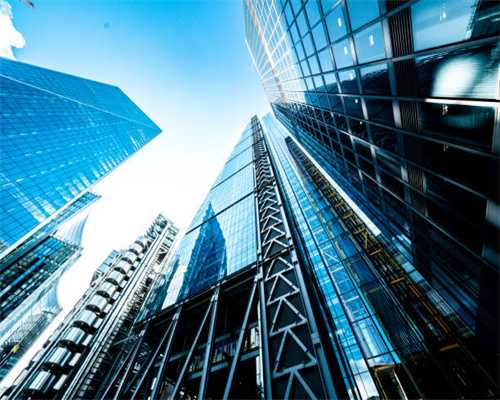 曹县万林木业取得一种阻燃防水科技木皮专利，能够在科技木皮结构的上下两侧均增设阻燃防水功能