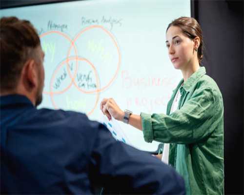 小山村引来近15亿元的文旅项目