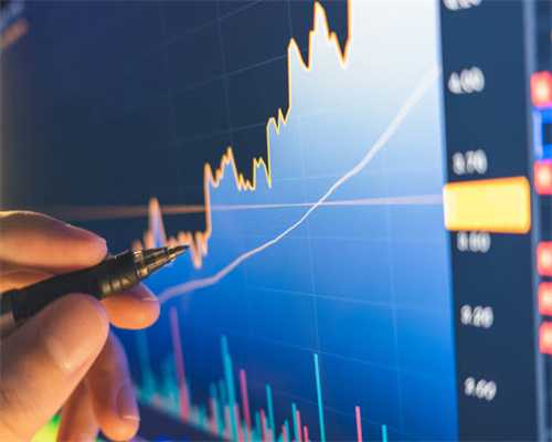 木匠从墓地经过，顺手扶起倒地石碑，土地爷说你缺阴德