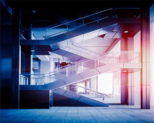 鱿鱼游戏真人秀，冬天户外玩木头人，有人失温昏迷，真“杀人”啊