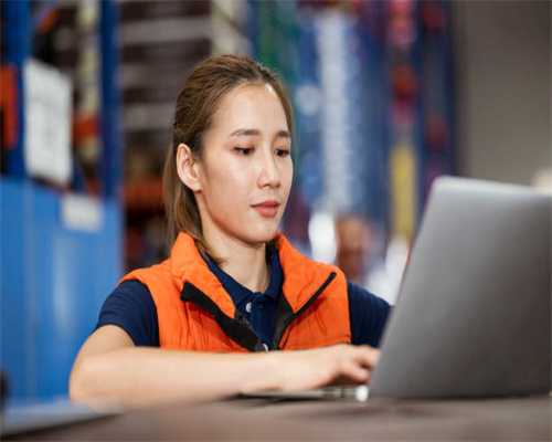 四川鸿茂润达木业取得一种木板切割设备专利，防止碎屑飞溅污染环境